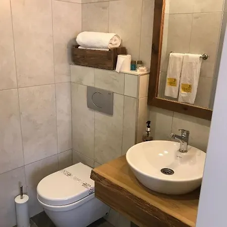 Bed and Breakfast Roop Αλακάτι